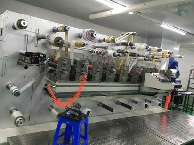 多工位圆刀模切机